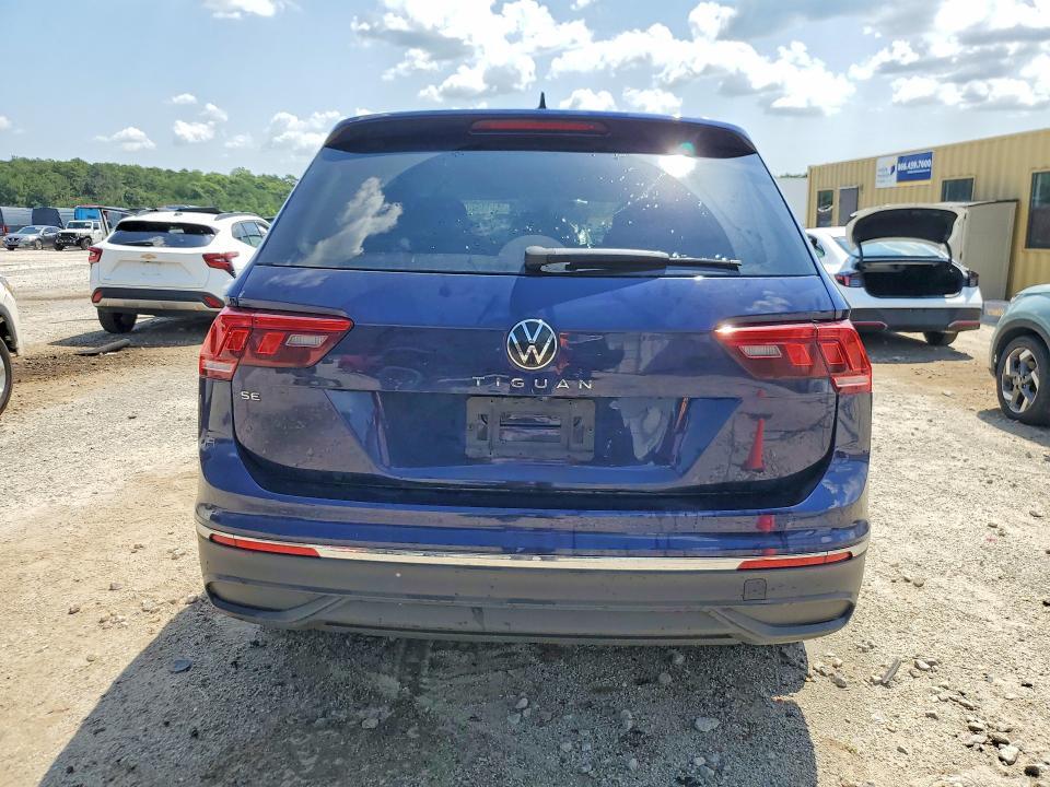 2022 VOLKSWAGEN TIGUAN SE — Фото 6 из 13
