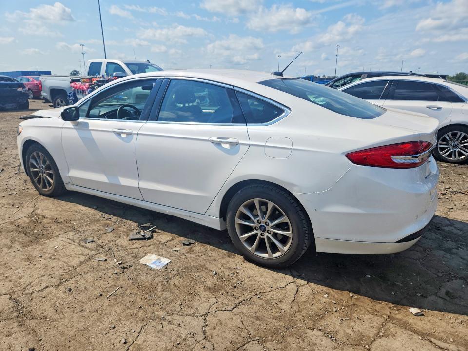 2017 FORD FUSION SE — Фото 2 из 12
