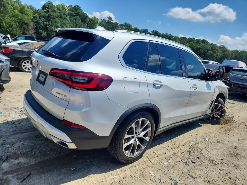 2023 BMW X5 XDRIVE40I — Фото 3 из 13