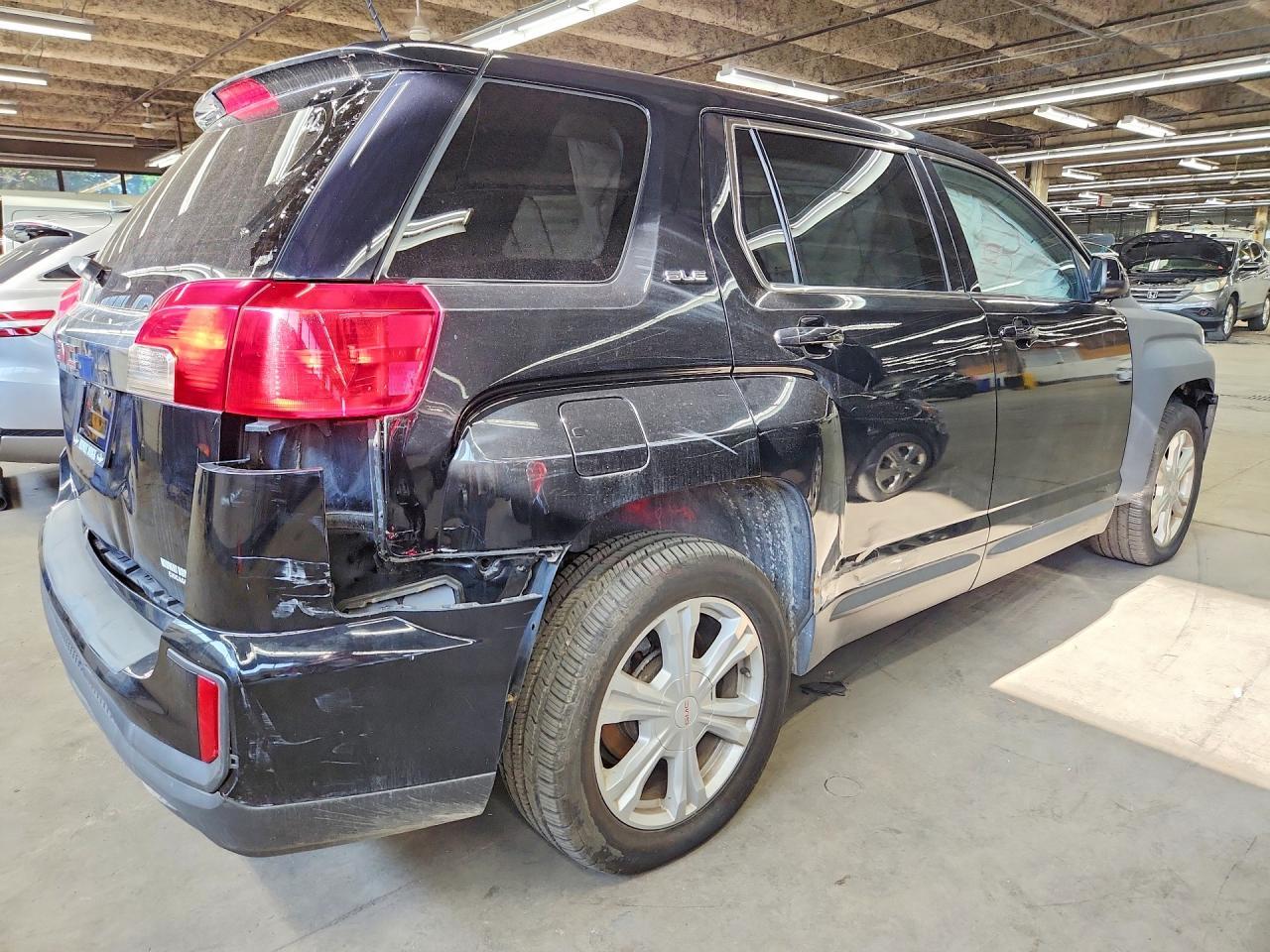2017 GMC TERRAIN SLE — Фото 3 из 12