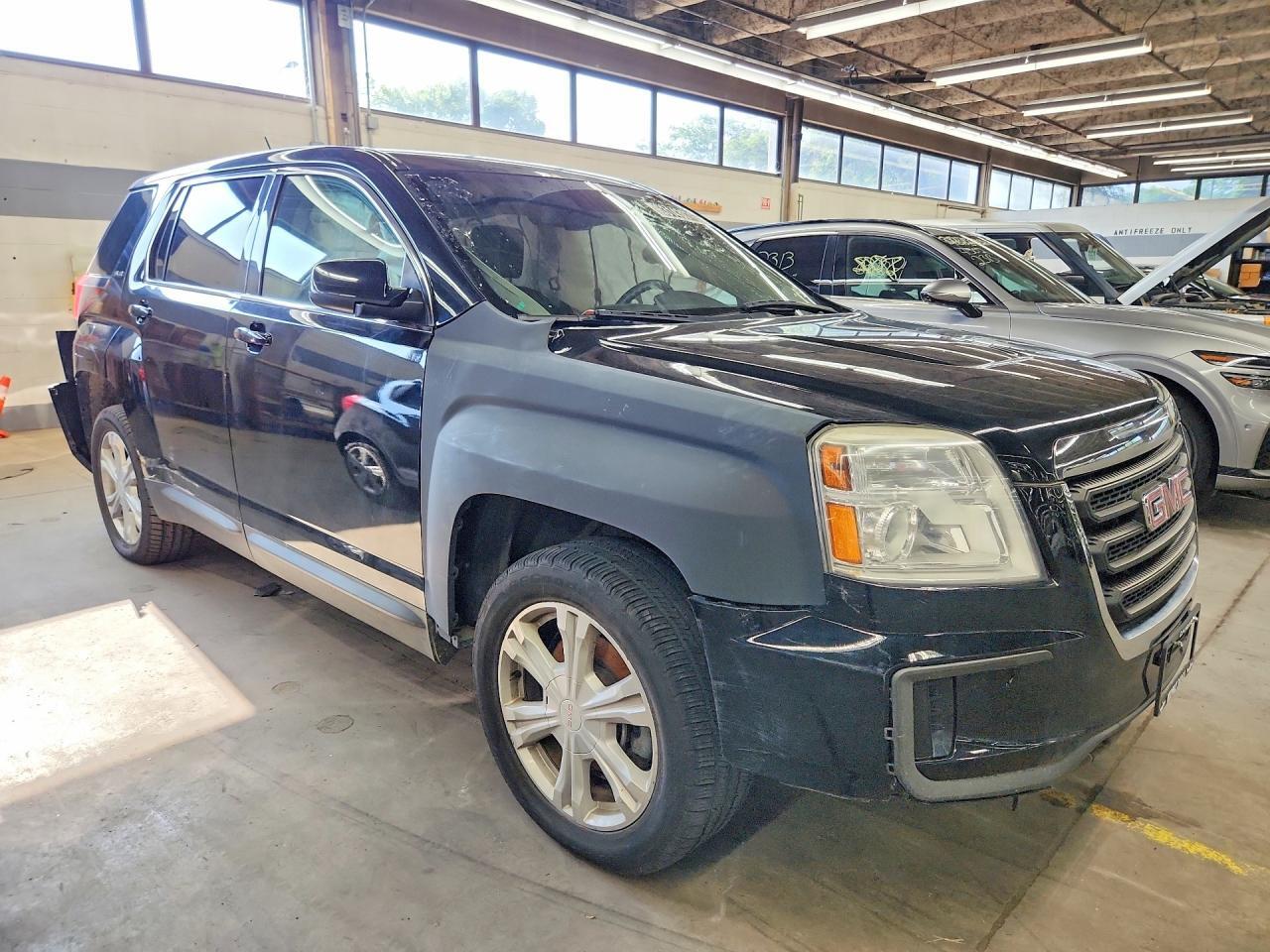 2017 GMC TERRAIN SLE — Фото 4 из 12