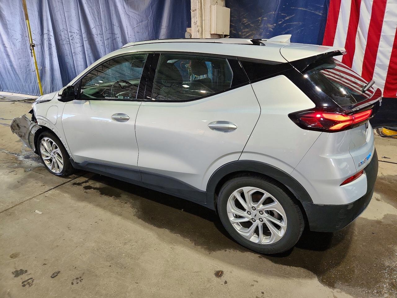 2023 CHEVROLET BOLT EUV LT — Фото 2 из 13