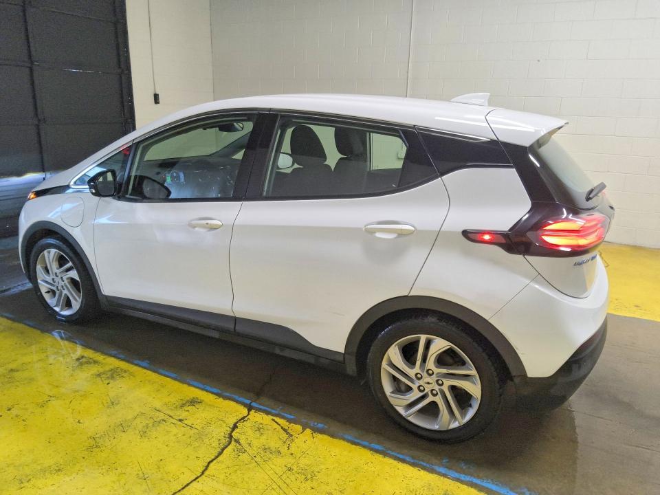 2023 CHEVROLET BOLT EV 1LT — Фото 2 из 13