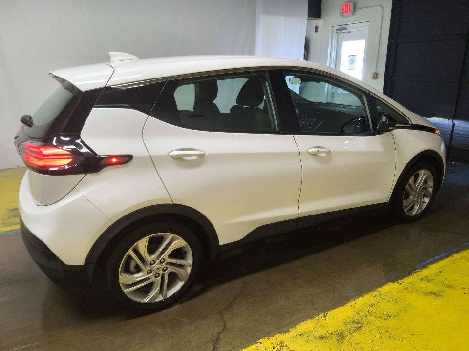 2023 CHEVROLET BOLT EV 1LT — Фото 3 из 13