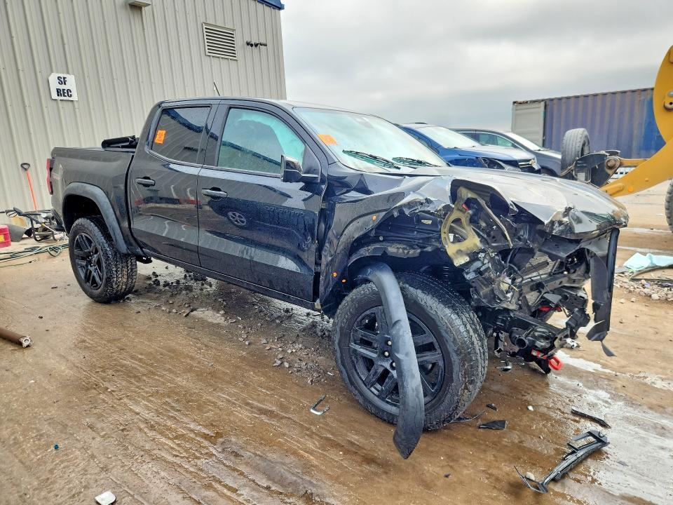 2023 CHEVROLET COLORADO TRAIL BOSS — Фото 4 из 13