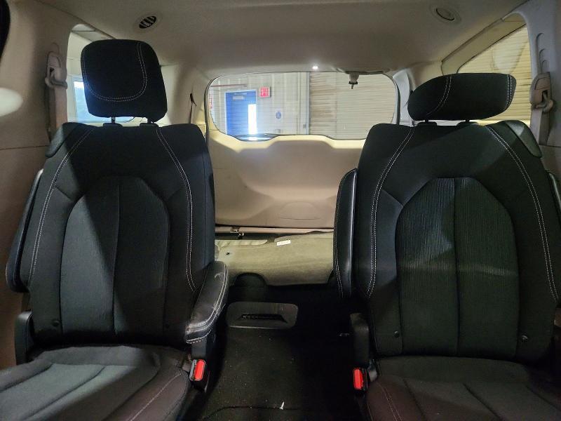2023 CHRYSLER VOYAGER LX — Фото 10 из 13