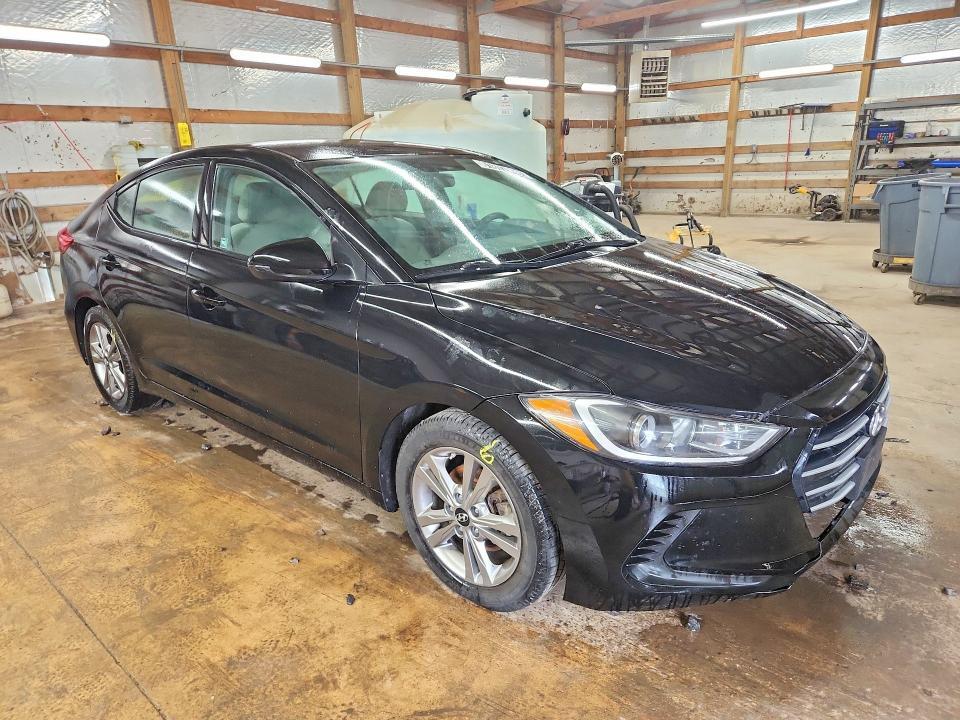 2017 HYUNDAI ELANTRA SE — Фото 4 из 12