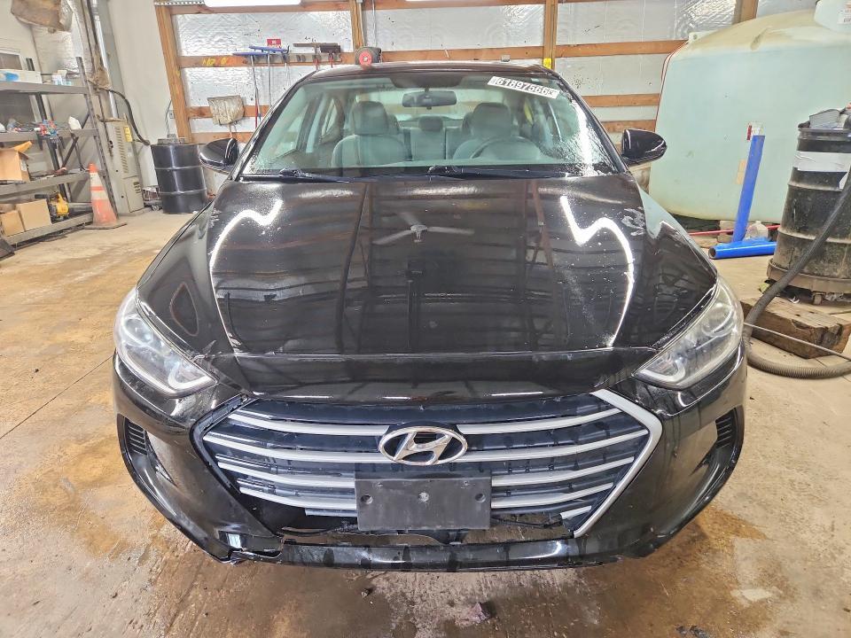 2017 HYUNDAI ELANTRA SE — Фото 5 из 12