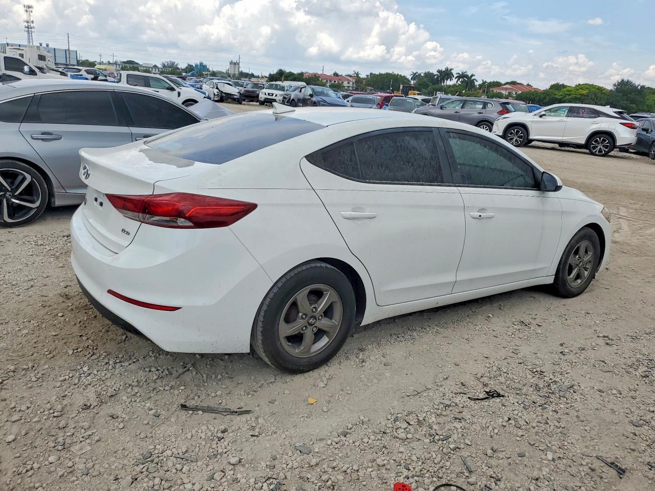 2017 HYUNDAI ELANTRA ECO — Фото 3 из 13