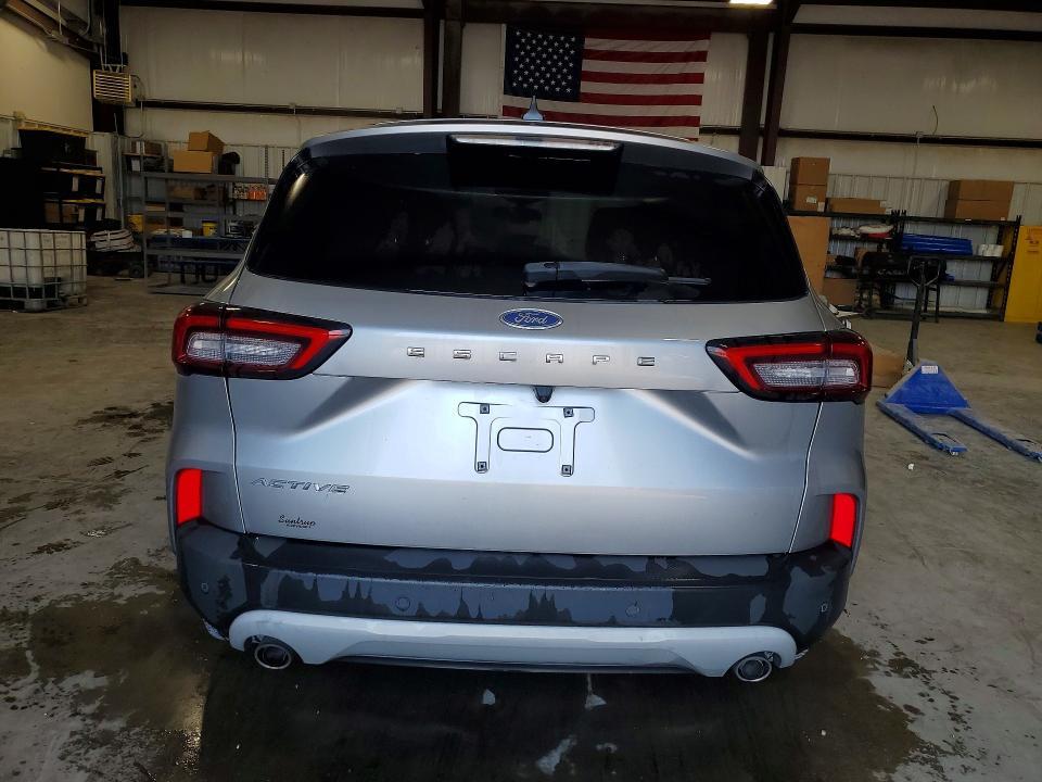 2023 FORD ESCAPE ACTIVE — Фото 6 из 13