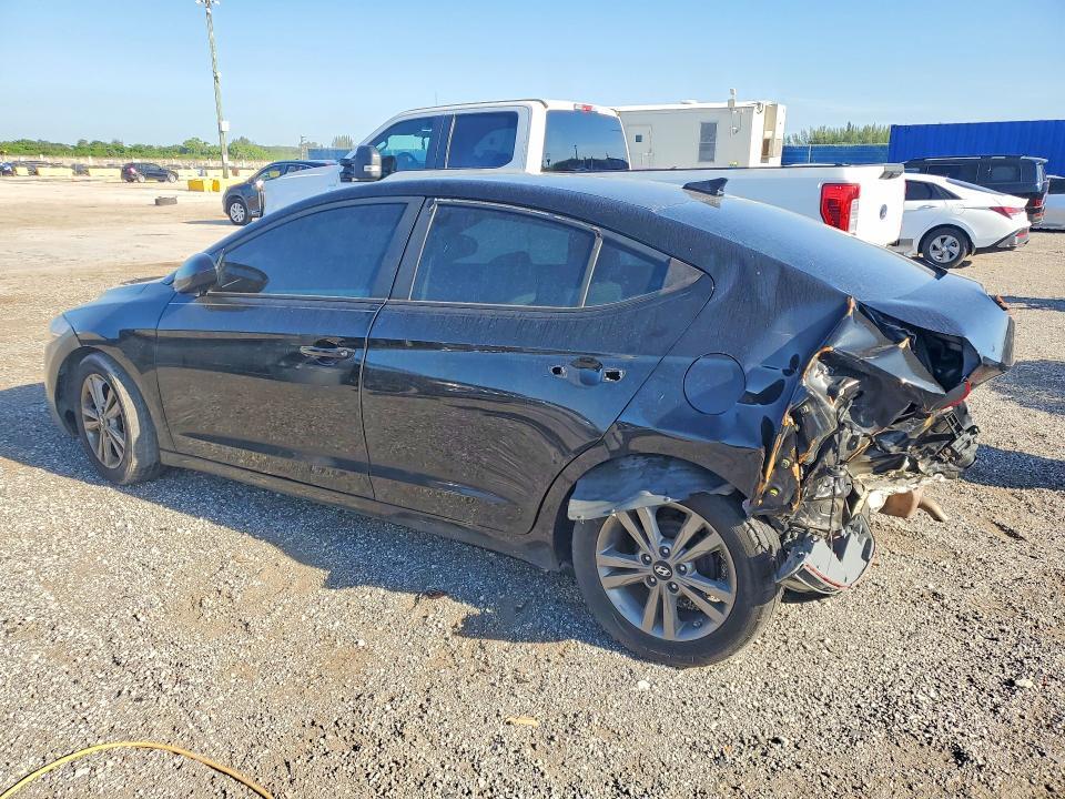 2017 HYUNDAI ELANTRA SE — Фото 2 из 12