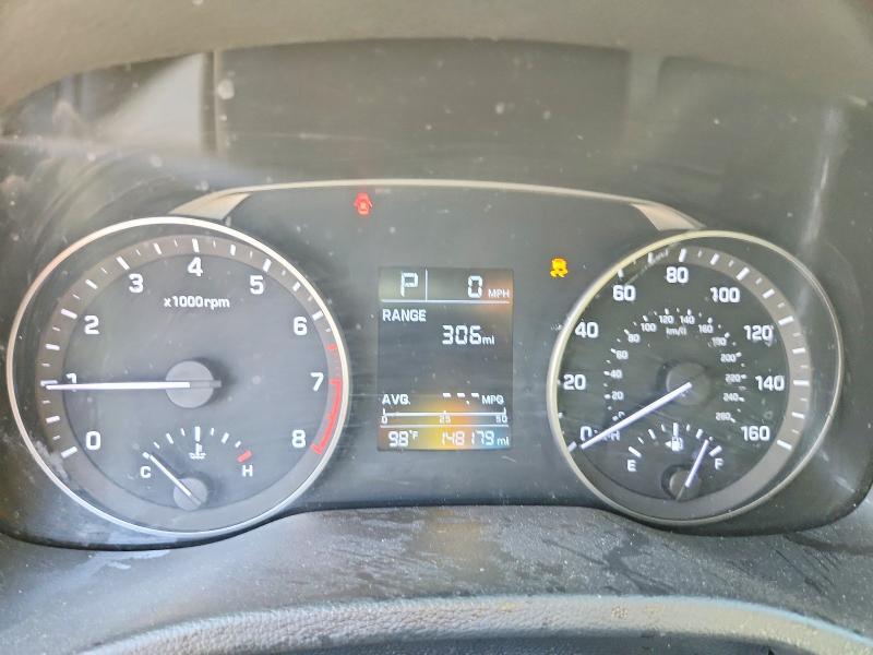2017 HYUNDAI ELANTRA SE — Фото 9 из 12