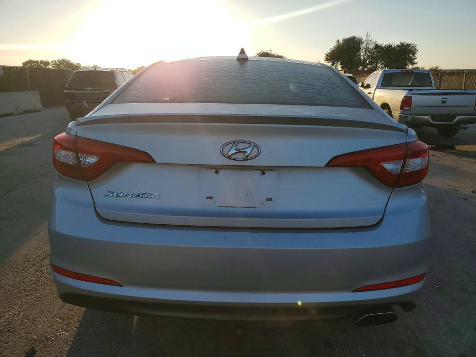 5NPE24AF3HH511095 2017 HYUNDAI SONATA photo no. 6