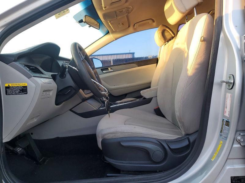 5NPE24AF3HH511095 2017 HYUNDAI SONATA photo no. 7