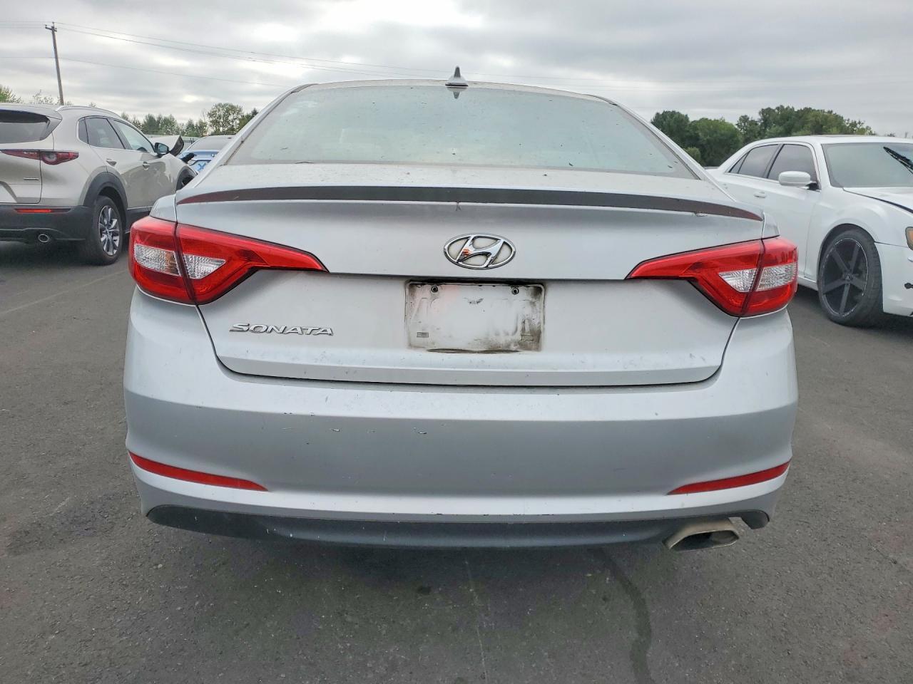 2017 HYUNDAI SONATA SE — Фото 6 из 12