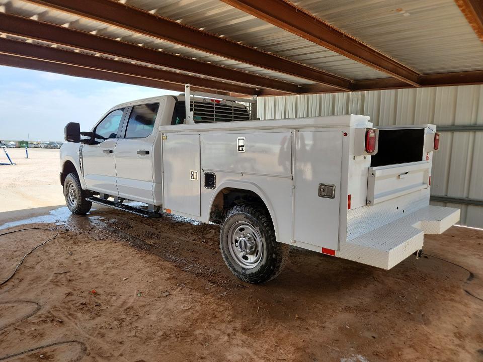2023 FORD F250 SUPER DUTY — Фото 2 из 12
