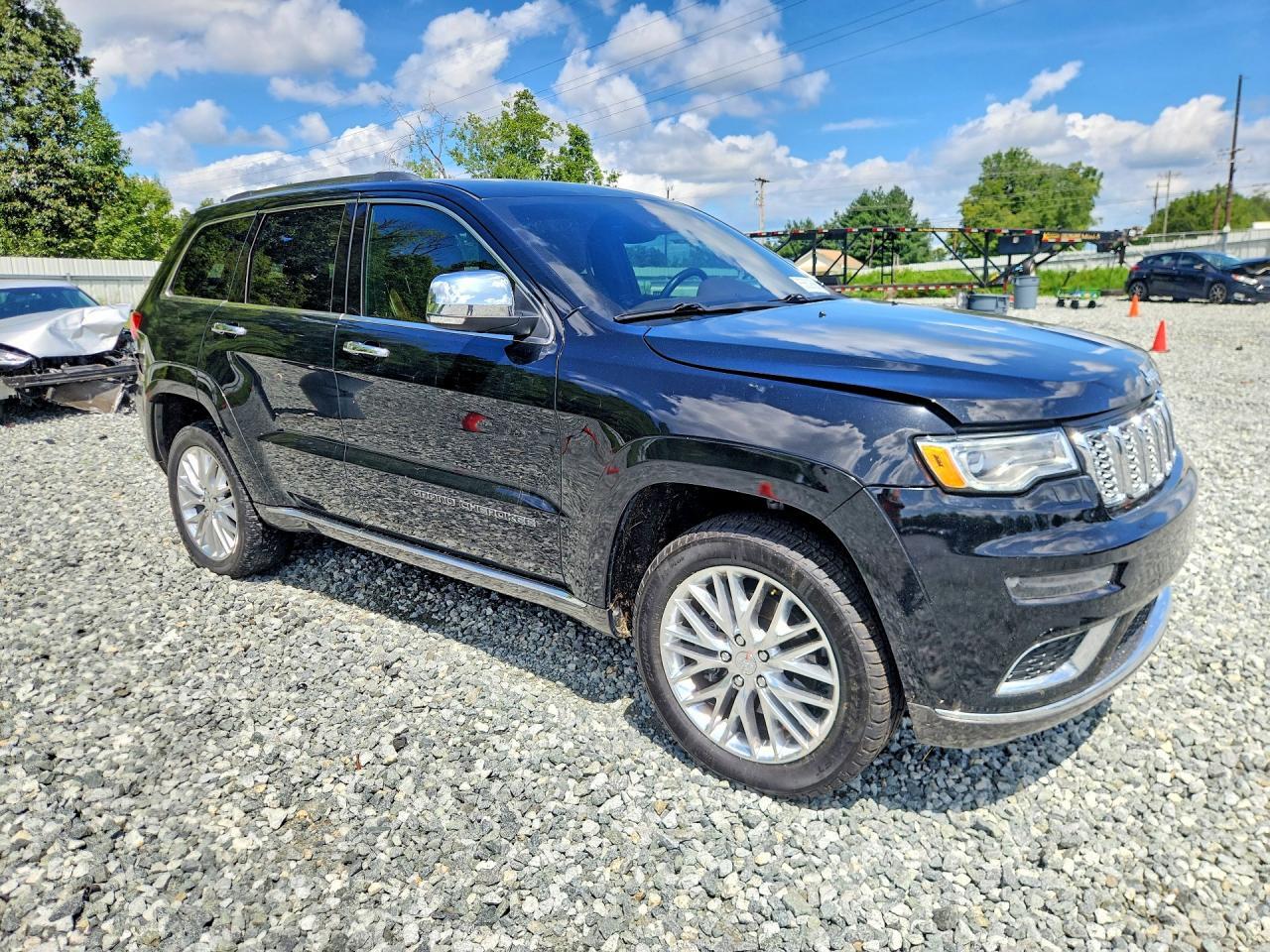2017 JEEP GRAND CHEROKEE SUMMIT — Фото 4 из 13