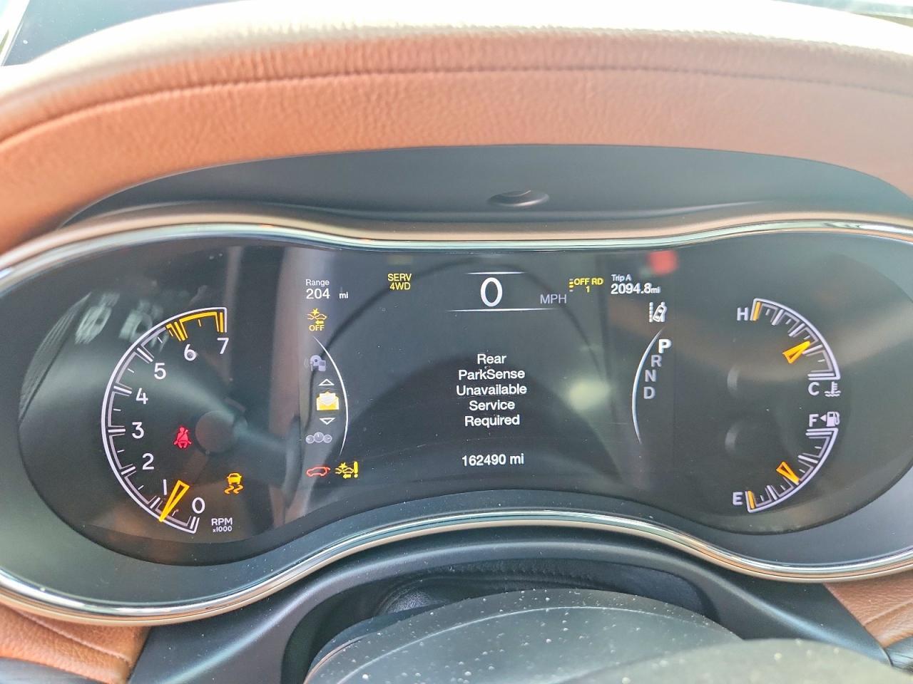 2017 JEEP GRAND CHEROKEE SUMMIT — Фото 9 из 13