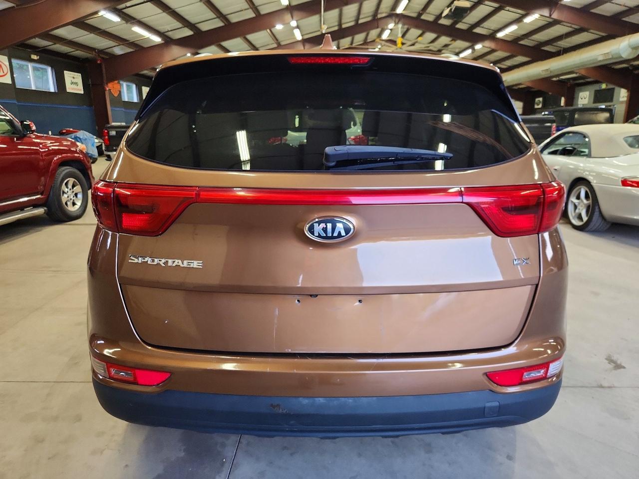 2017 KIA SPORTAGE EX — Фото 6 из 13