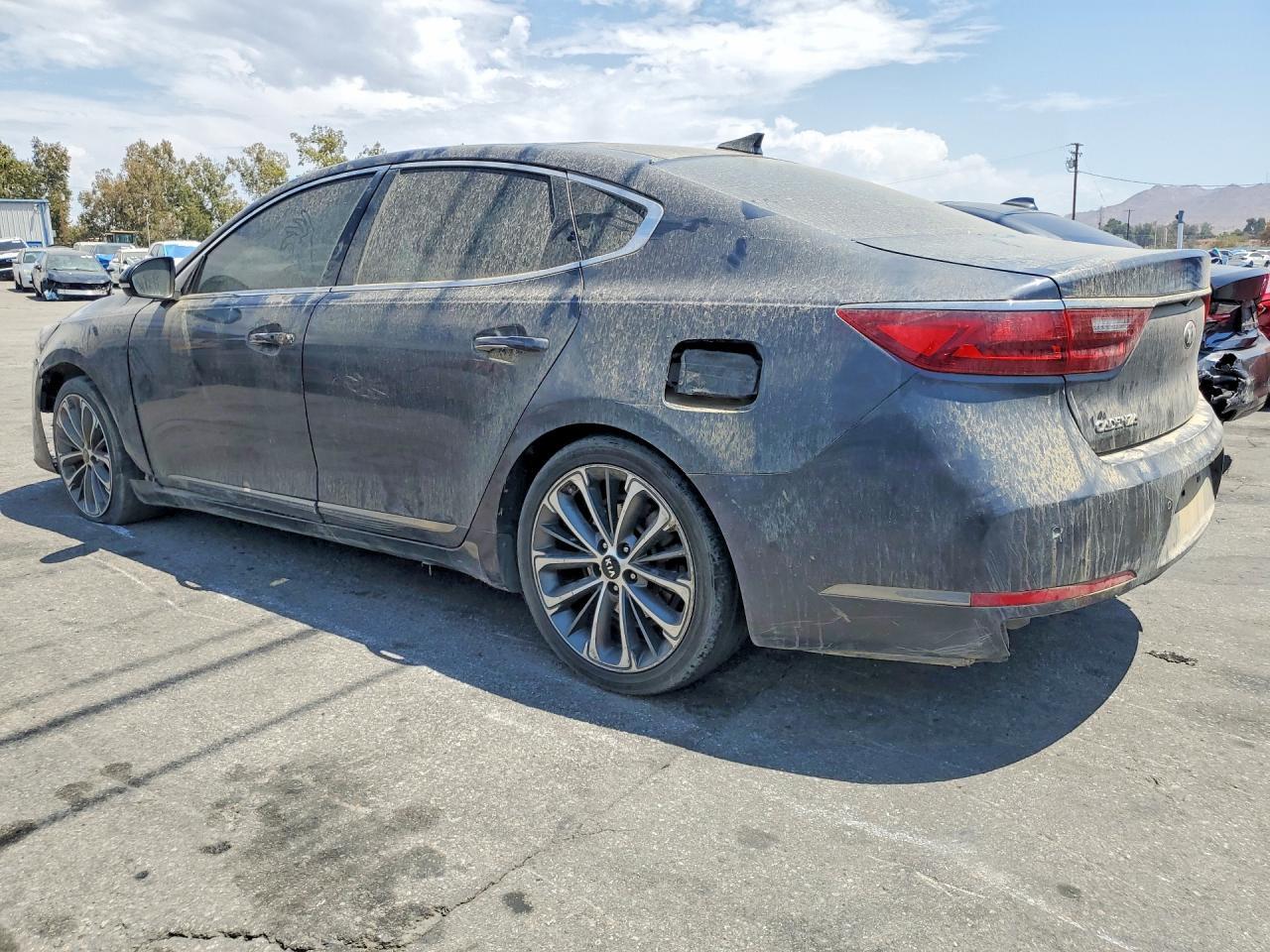 2017 KIA CADENZA TECHNOLOGY — Фото 2 из 12