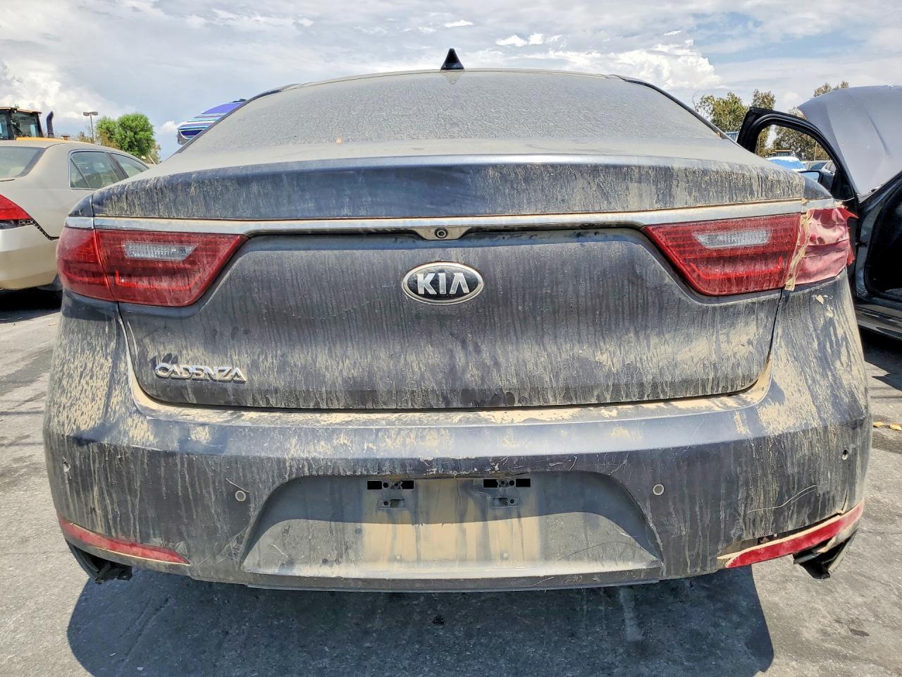 2017 KIA CADENZA TECHNOLOGY — Фото 6 из 12