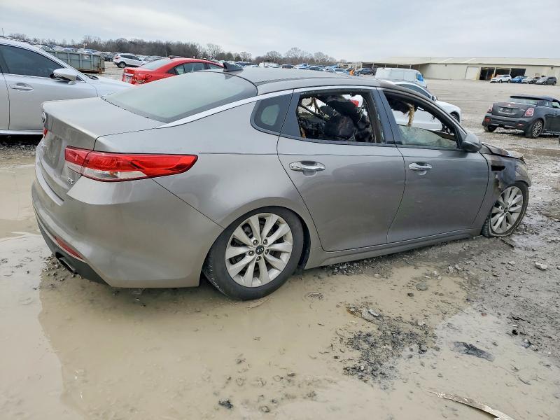 2017 KIA OPTIMA EX — Фото 3 из 12