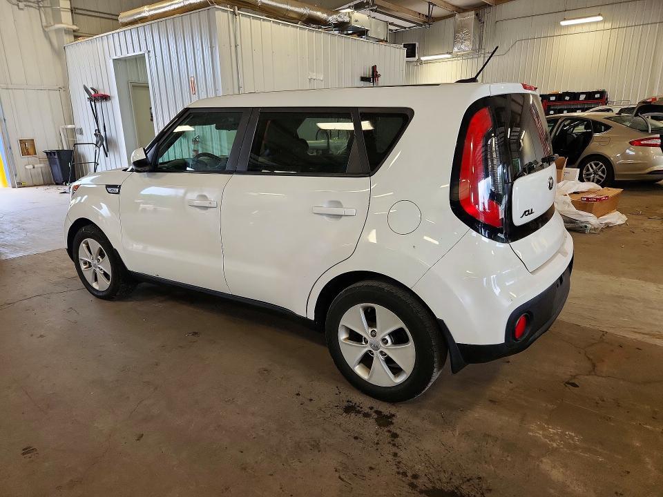 2017 KIA SOUL BASE — Фото 2 из 13