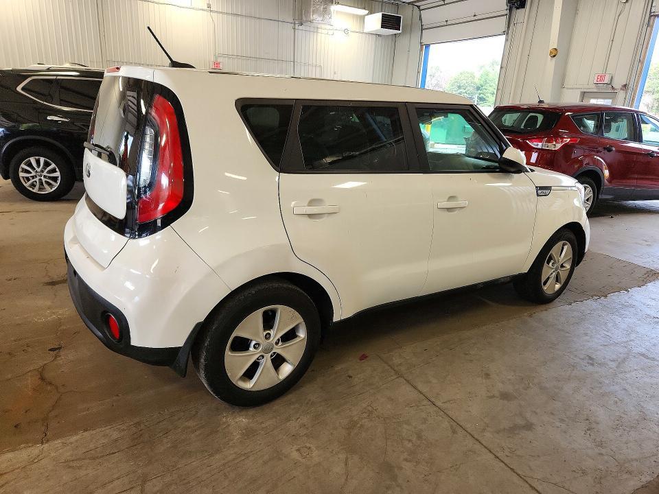 2017 KIA SOUL BASE — Фото 3 из 13