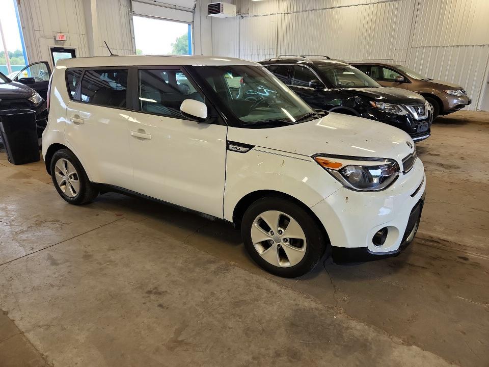 2017 KIA SOUL BASE — Фото 4 из 13