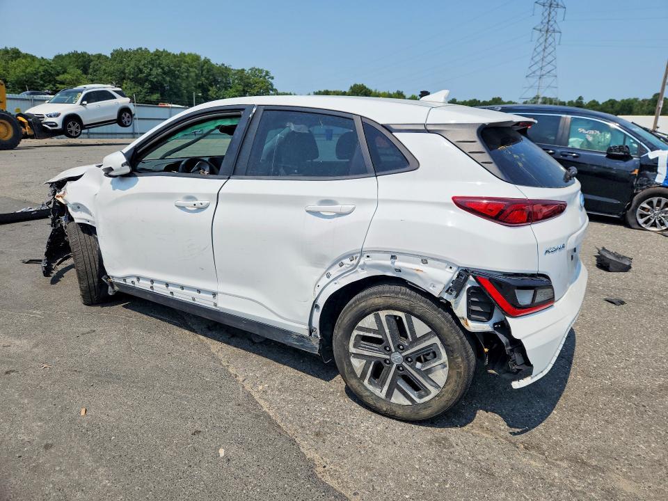 2023 HYUNDAI KONA SE — Фото 2 из 13