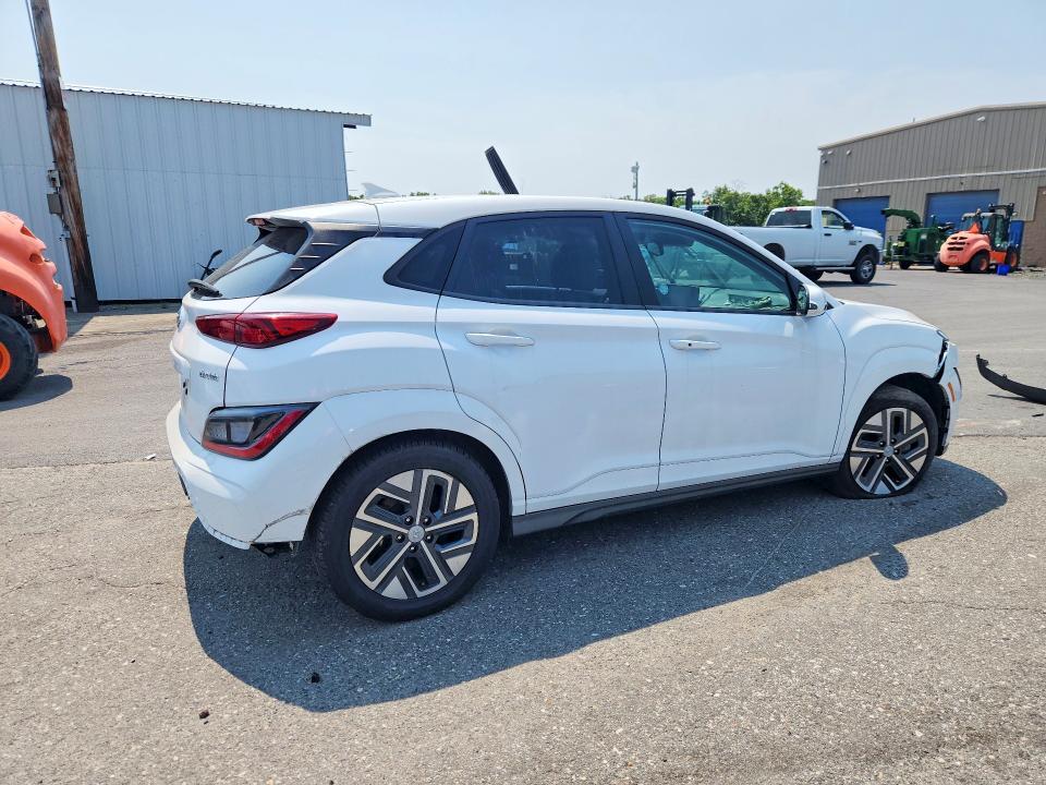 2023 HYUNDAI KONA SE — Фото 3 из 13