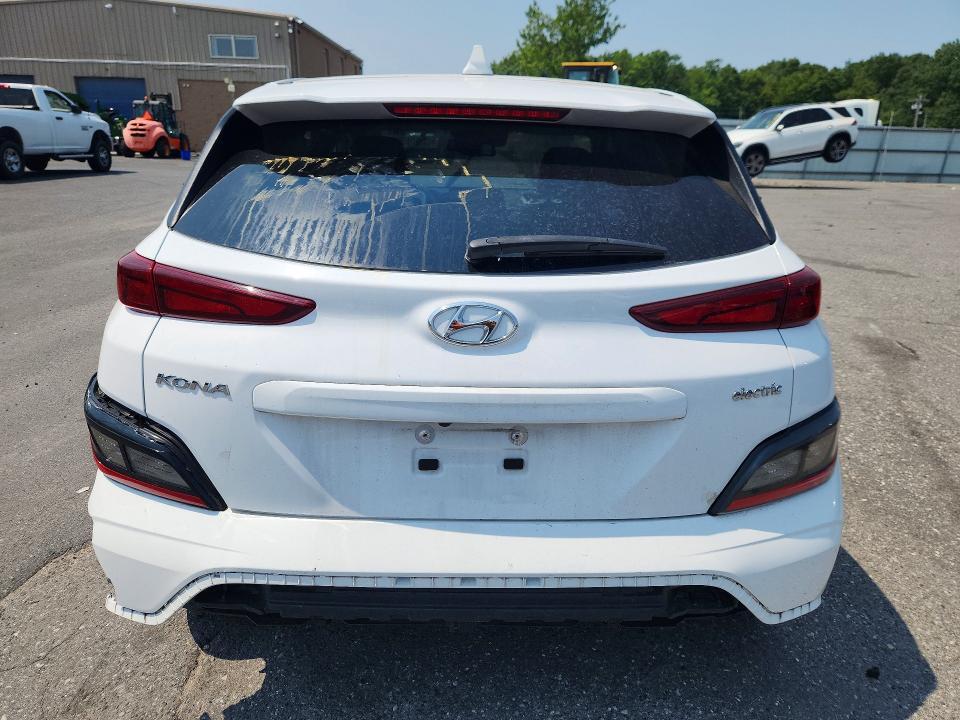 2023 HYUNDAI KONA SE — Фото 6 из 13