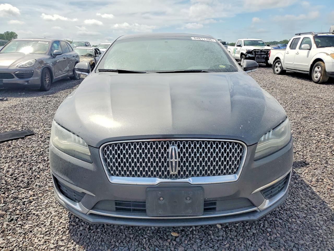 2017 LINCOLN MKZ HYBRID PREMIERE — Фото 5 из 12