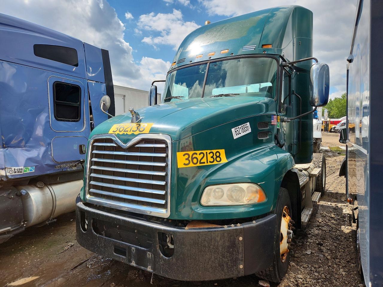 2017 MACK 600 1M1AW01X2HM009446