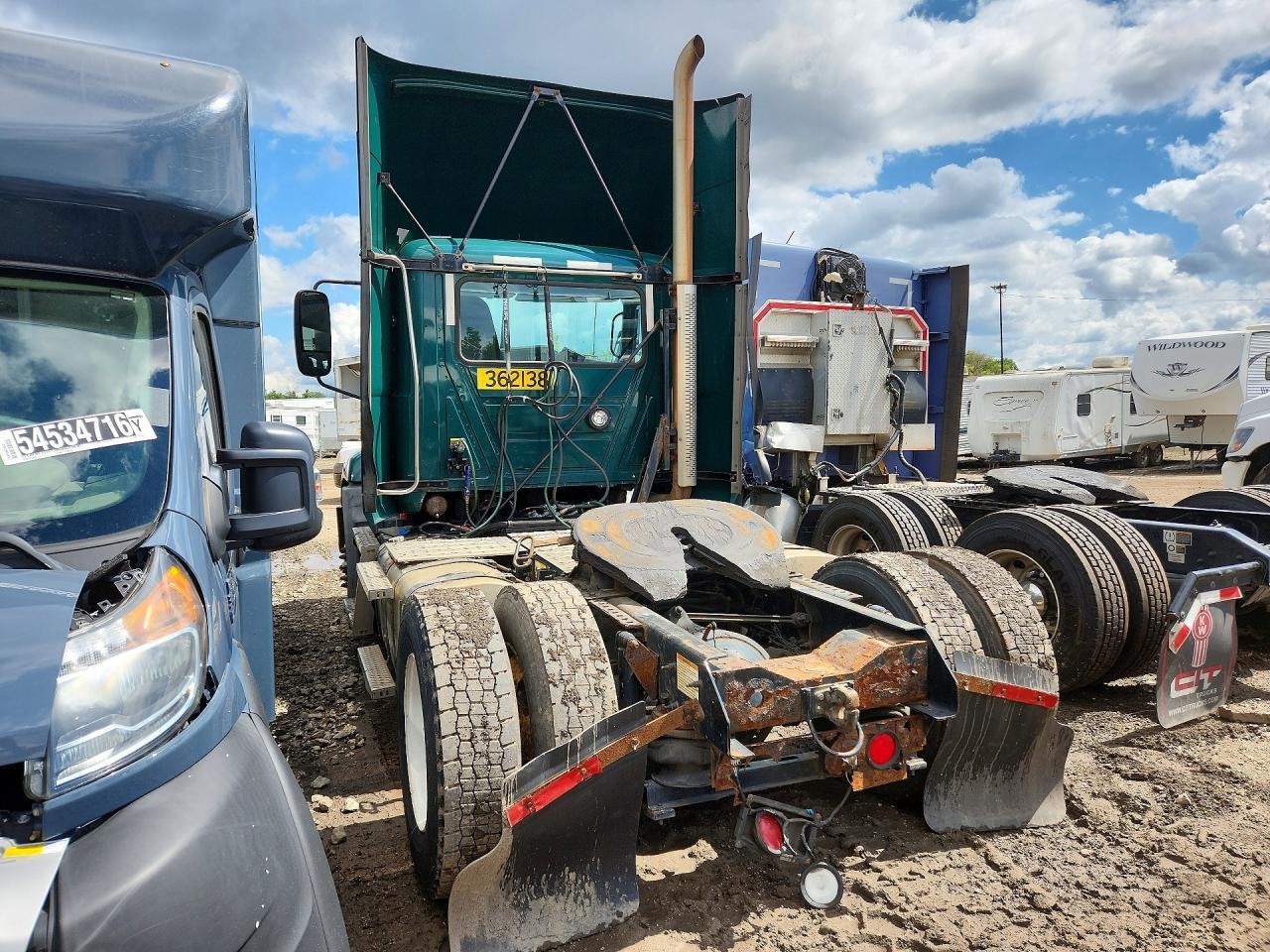 2017 MACK 600 CXU600 — Фото 2 из 13
