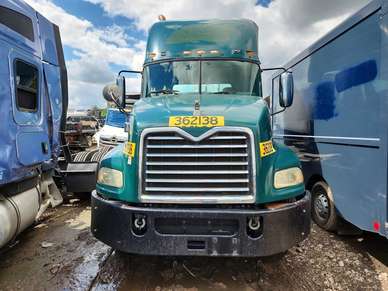 2017 MACK 600 CXU600 — Фото 5 из 13