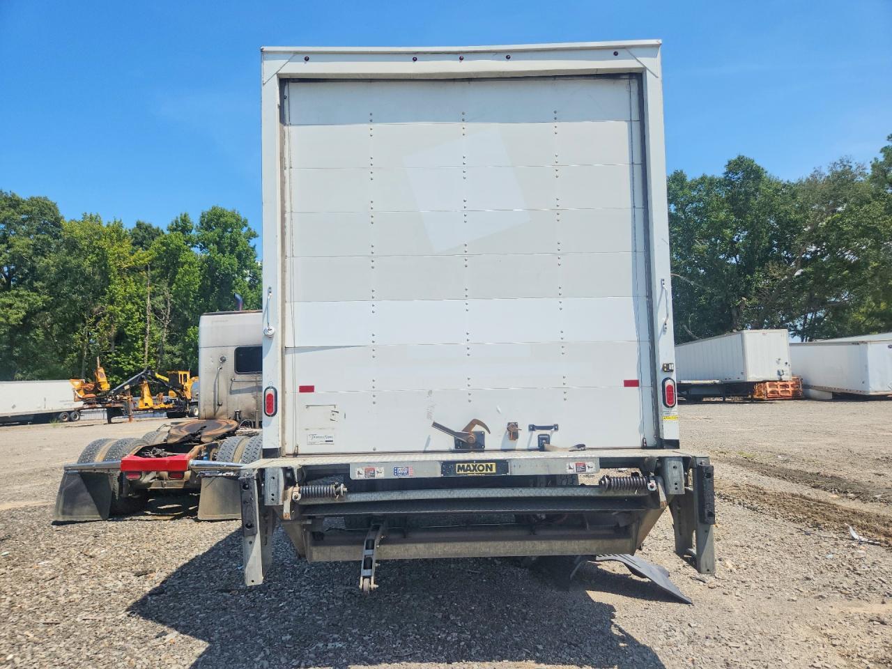 2023 INTERNATIONAL MV607 BOX TRUCK — Фото 6 из 13