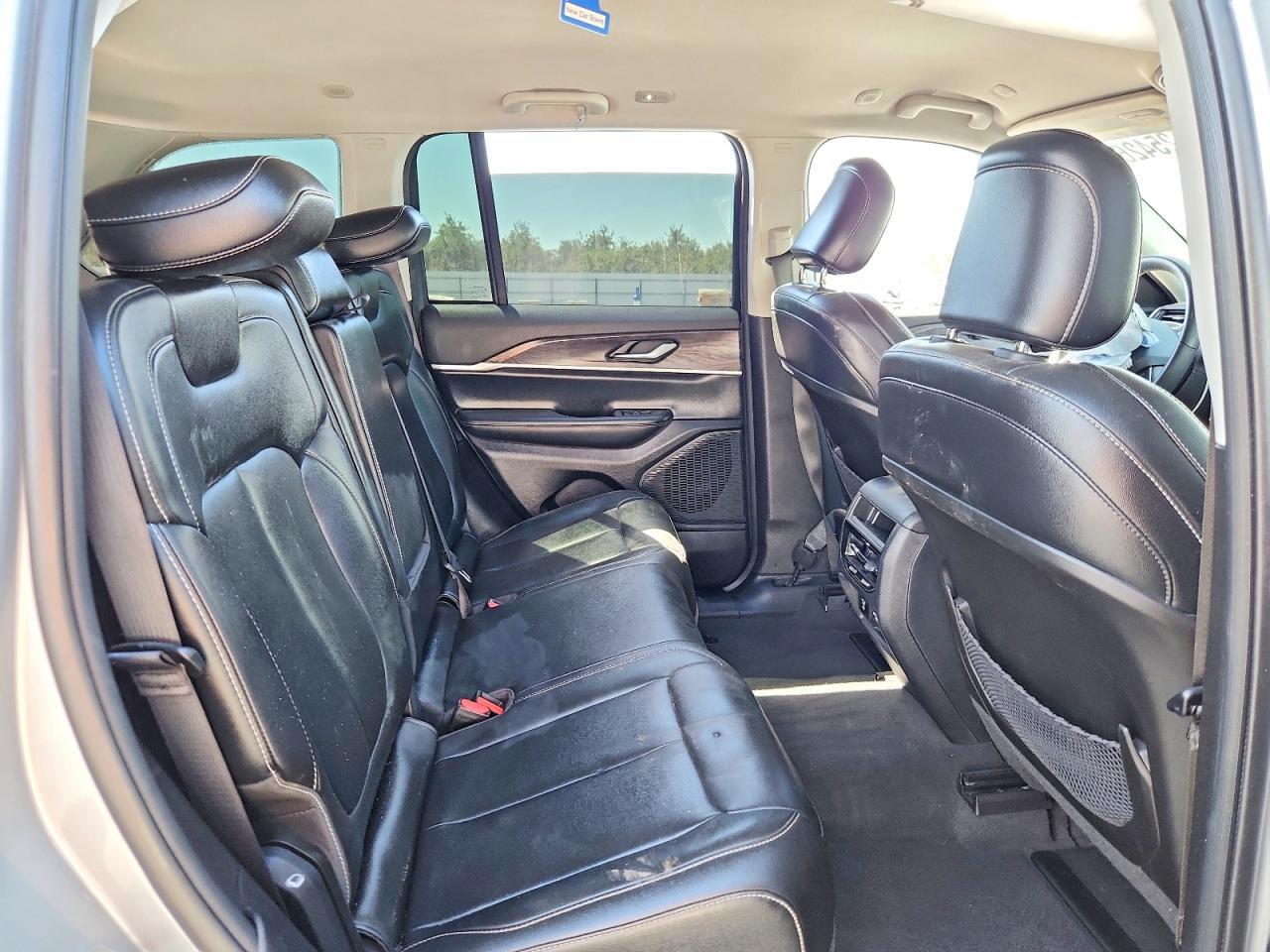 2023 JEEP GRAND CHEROKEE LIMITED — Фото 11 из 14