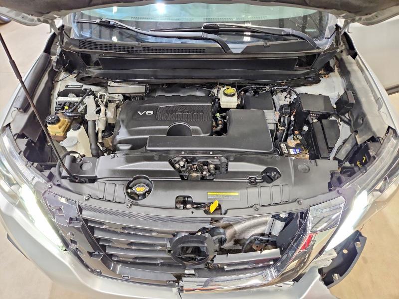 2017 NISSAN PATHFINDER SV — Фото 12 из 13