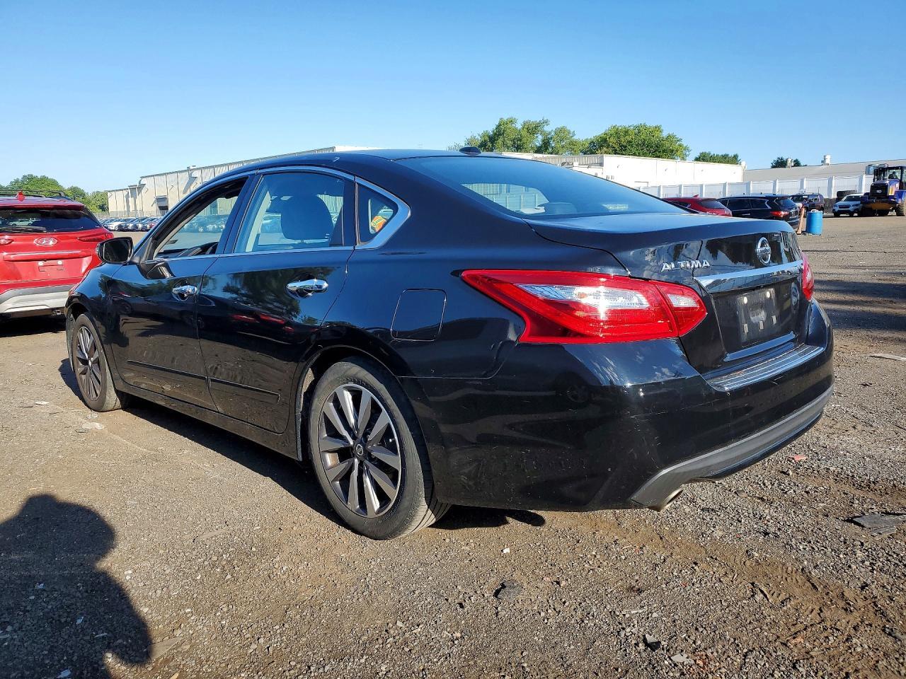 2017 NISSAN ALTIMA 2.5 SL — Фото 2 из 13