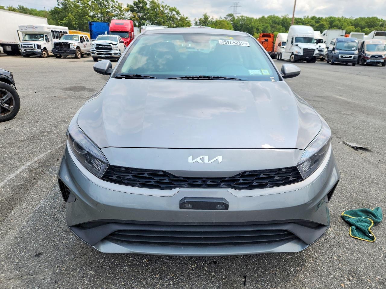 2023 KIA FORTE LXS — Фото 5 из 12