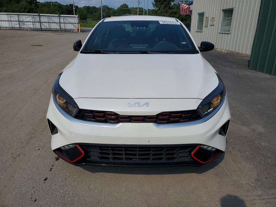 2023 KIA FORTE GT LINE — Фото 5 из 12