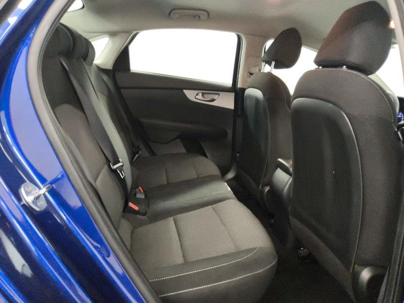 2023 KIA FORTE LXS — Фото 10 из 14