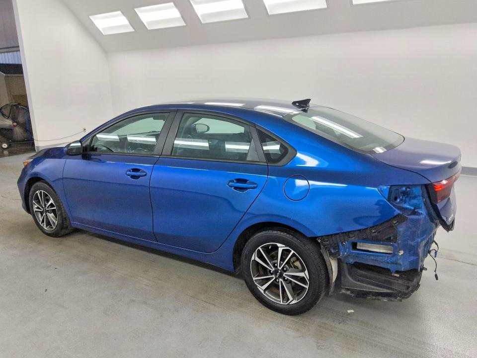 2023 KIA FORTE LXS — Фото 2 из 14