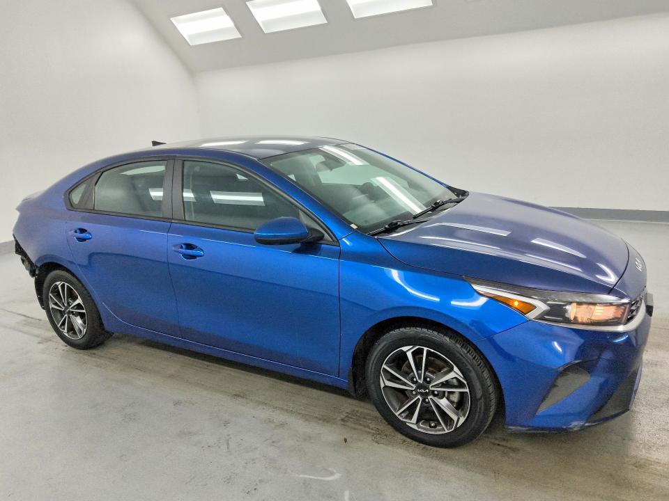 2023 KIA FORTE LXS — Фото 4 из 14