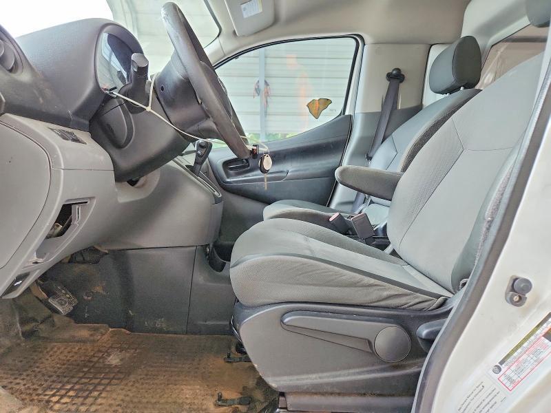 2017 NISSAN NV200 SV — Фото 7 из 13
