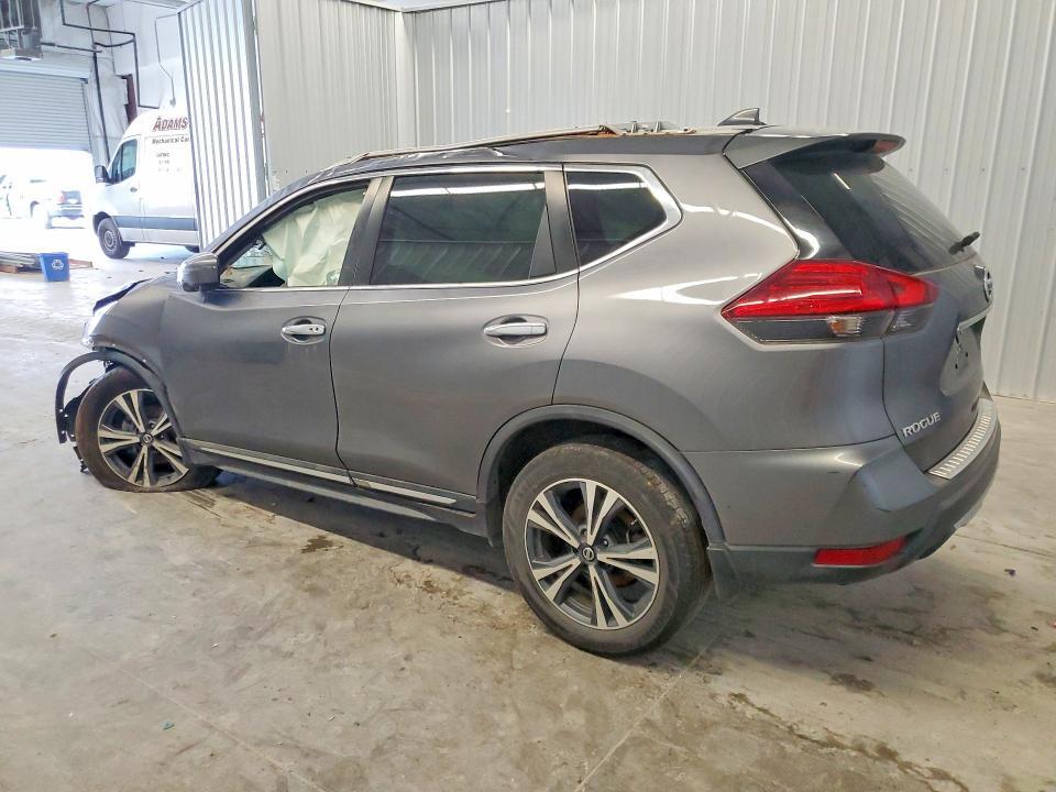 2017 NISSAN ROGUE SL — Фото 2 из 13