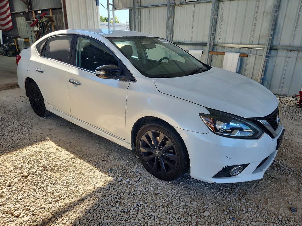 2017 NISSAN SENTRA SR — Фото 4 из 12