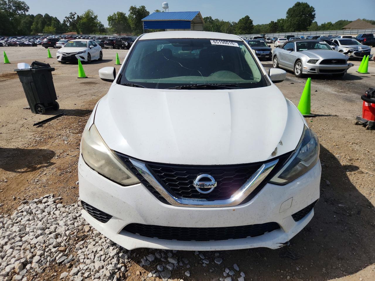 2017 NISSAN SENTRA SV — Фото 5 из 12