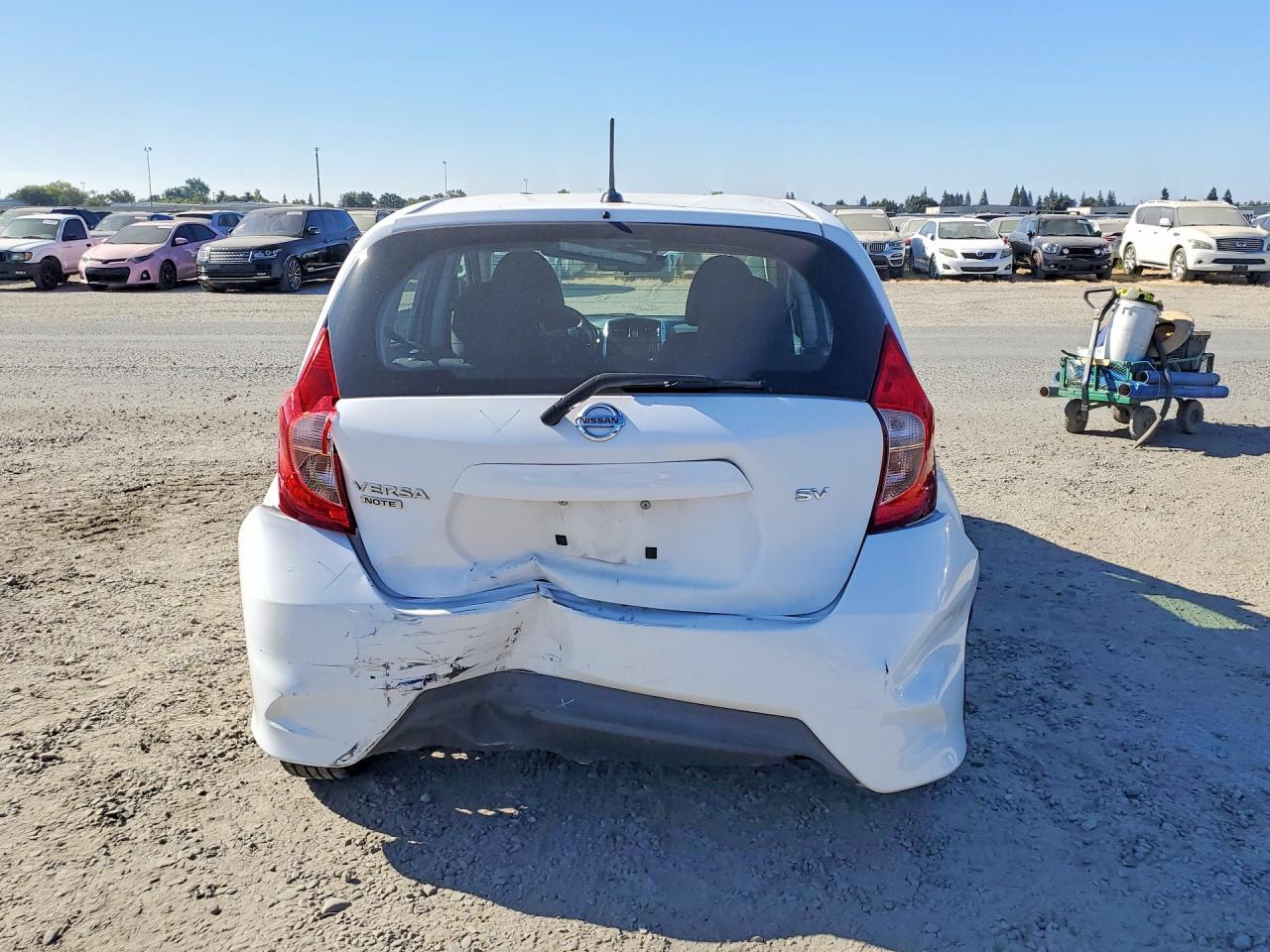 2017 NISSAN VERSA NOTE SV — Фото 6 из 12